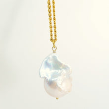 Indlæs billede til gallerivisning BIG BAROQUE Necklace